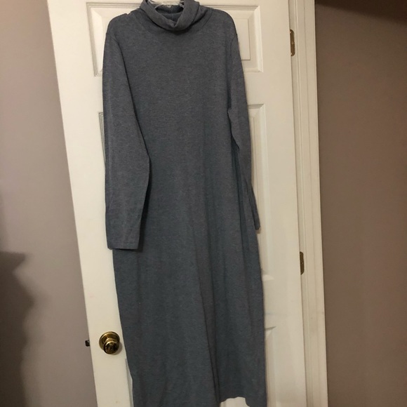 J. Jill Dresses & Skirts - VEUC J.Jill cowl neck sweater dress